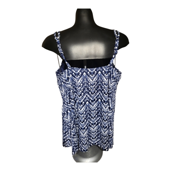 Swim top / Tankini - Picture 2 of 4